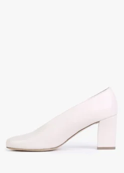 New DANIEL Aneso Cream Leather V Front Court Shoes