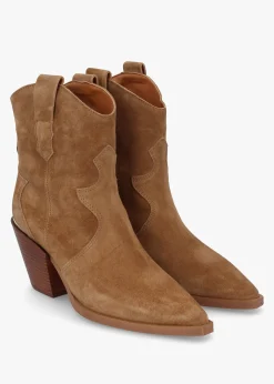Fashion ALPE Austin Tan Suede Western Stacked Heel Ankle Boots