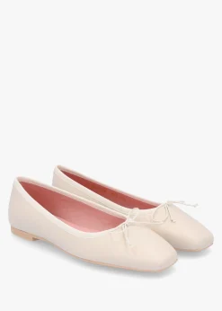 Sale PRETTY BALLERINAS Camille Cream Leather Square Toe Ballerina Pumps