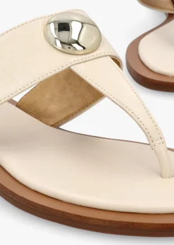 Fashion DANIEL Costly Cream Leather Toe Post Sandals