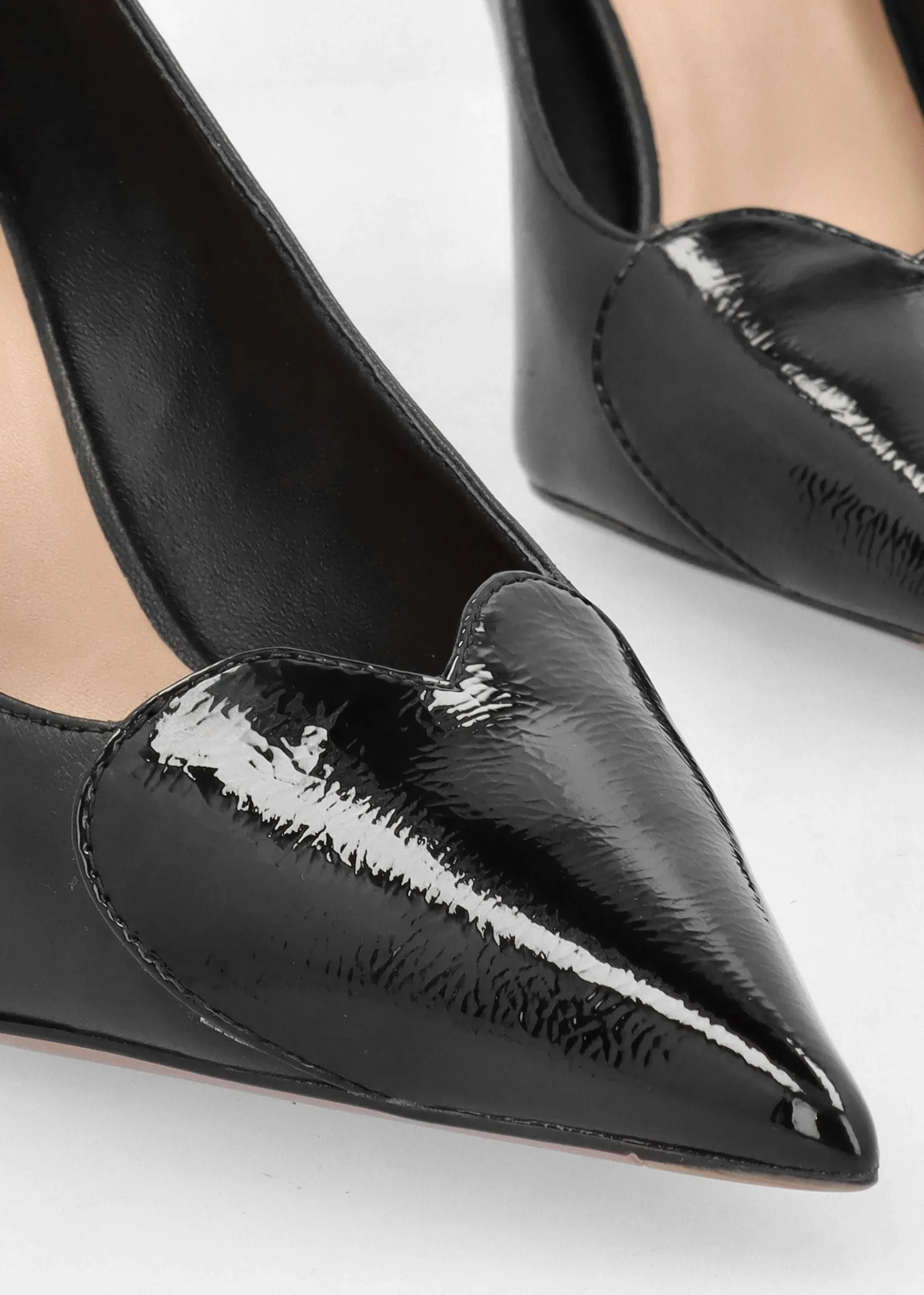 Outlet DANIEL Elove Black Leather Heart Toe Cap Court Shoes