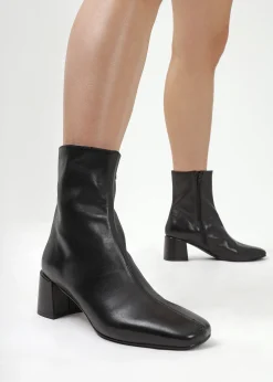 Clearance DANIEL Laney Black Leather Block Heel Ankle Boots