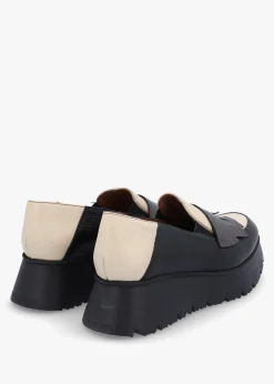 Hot WONDERS Medianoche Cream & Black Leather Loafers