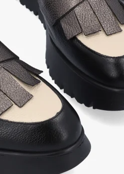 Hot WONDERS Medianoche Cream & Black Leather Loafers