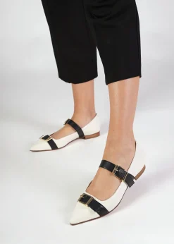 New DANIEL Nancy White Leather Pointed Toe Pumps