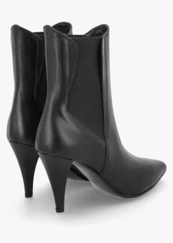 Clearance DANIEL Nelly Black Leather Cone Heel Chelsea Boots