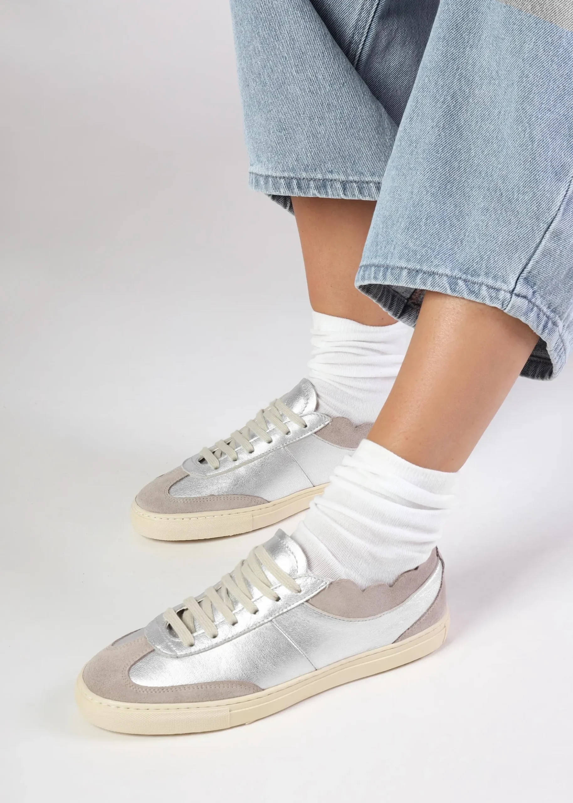 Hot DANIEL Thascal Silver Leather Low Profile Trainers