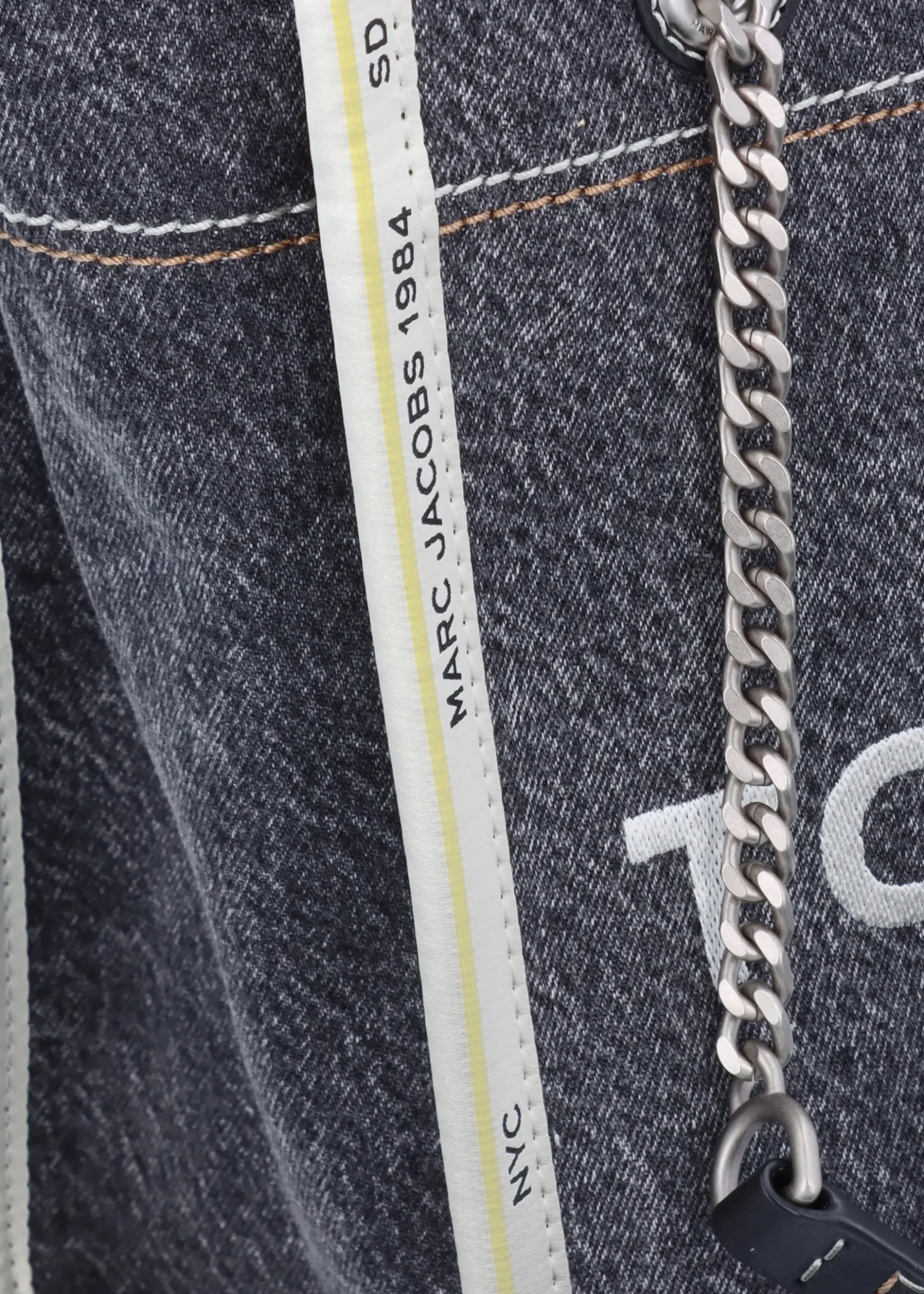 Outlet MARC JACOBS The Denim Chain Medium Black Wash Tote Bag