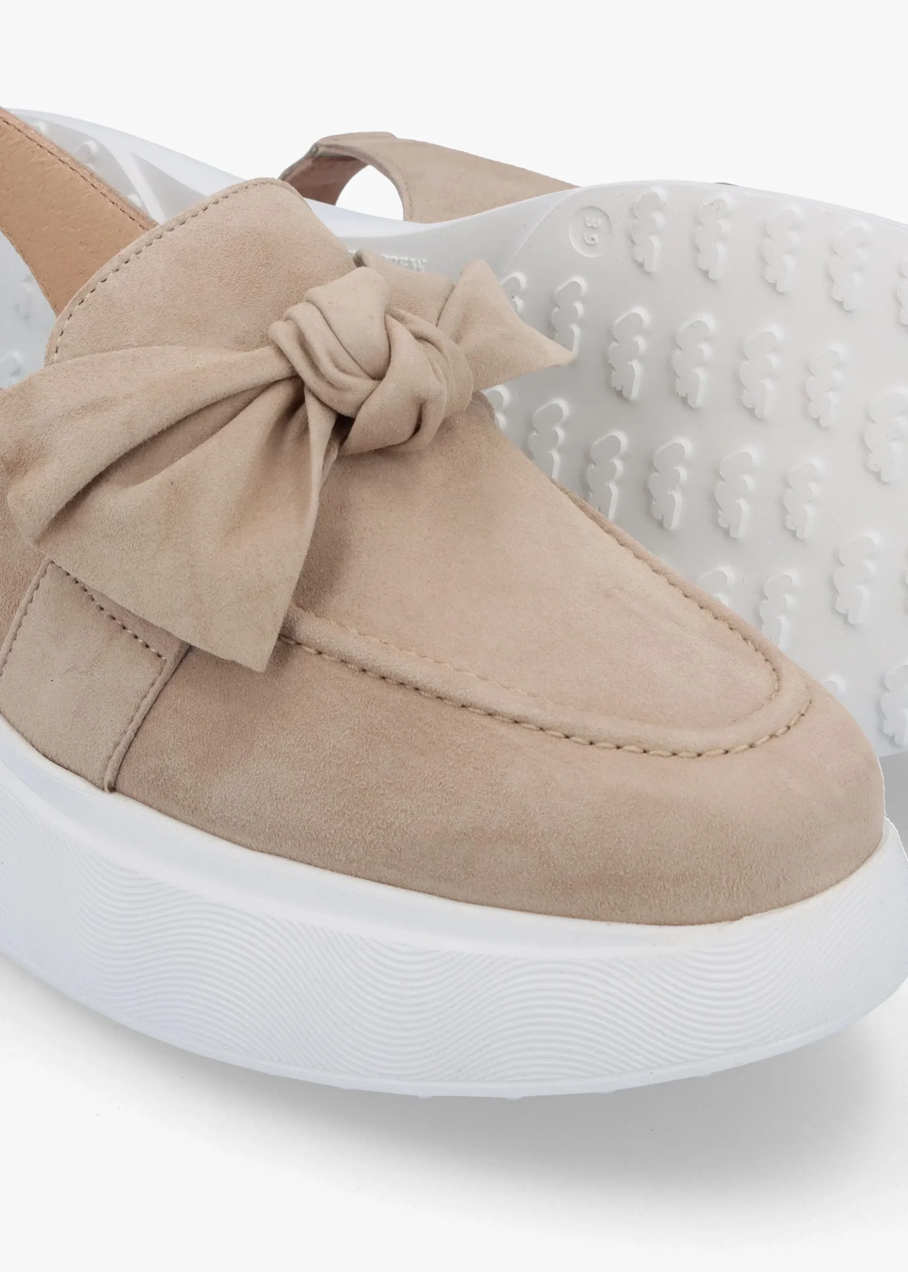 Discount WONDERS Winger Taupe Suede Knotted Sling Back Moccasins