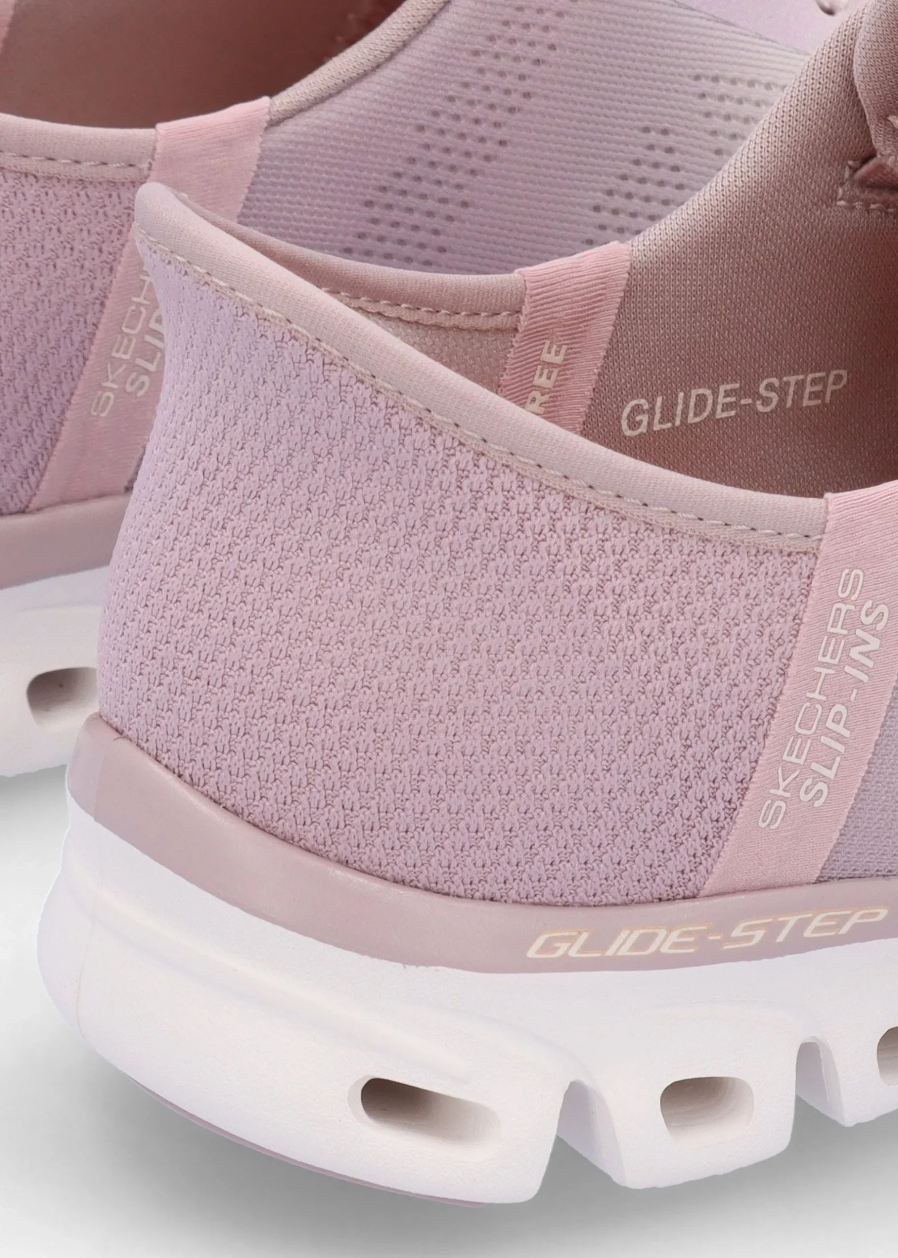 Sale SKECHERS Women’s Slip Ins Glide Step Excite Mave Trainers